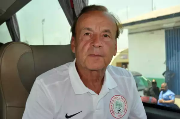 Super Eagles Coach, Gernot Rohr Robbed In Asaba